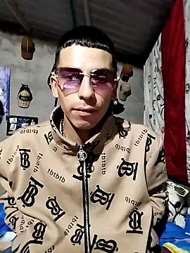 Tussi-amor online show from 09/15/25, 03:40