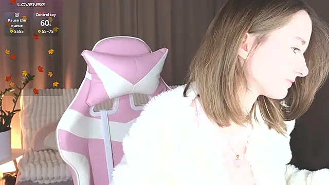 Snapshot of AlexsisFaee chatting on 12/04/25, 09:14 AlexsisFaee online show from 12/04/25, 09:14