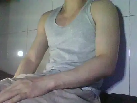 malacobi0 online show from 03/18/26, 07:48