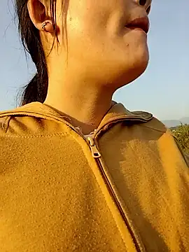 asian 2k online show from 11/25/25, 12:33