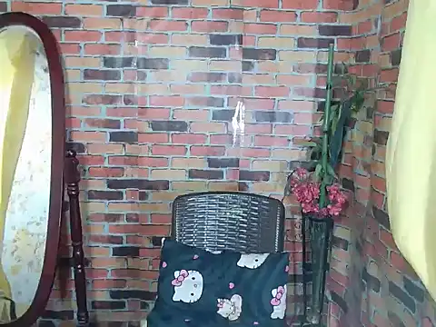 YourHotPinayTS online show from 02/04/26, 10:54