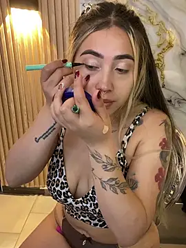  ManuVeelez online show from 10/01/25, 05:28