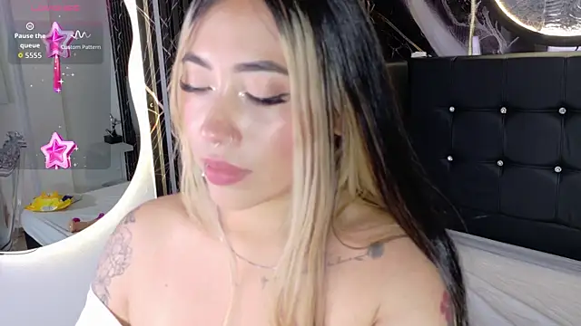  ManuVeelez online show from 11/11/25, 04:51