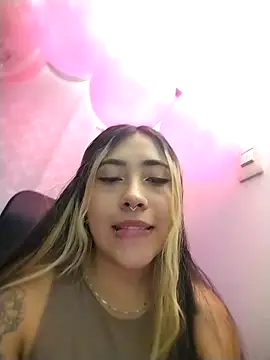  ManuVeelez online show from 11/29/25, 06:46