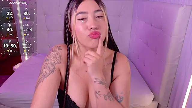  ManuVeelez online show from 12/18/25, 05:23