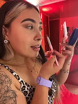  ManuVeelez online show from 09/27/25, 01:45