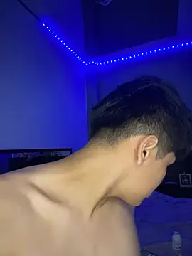 Kailertwink online show from 04/04/26, 03:02