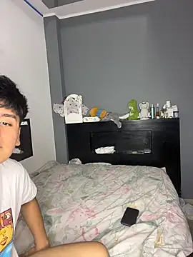 Kailertwink online show from 11/13/25, 05:00