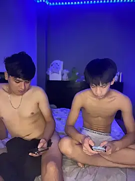 Kailertwink online show from 02/12/26, 02:39