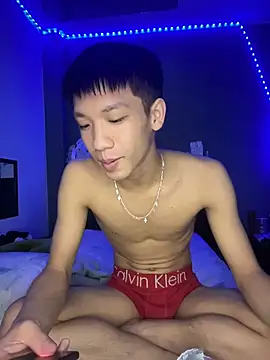 Kailertwink online show from 04/05/26, 03:35