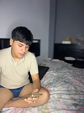 Kailertwink online show from 11/15/25, 06:06