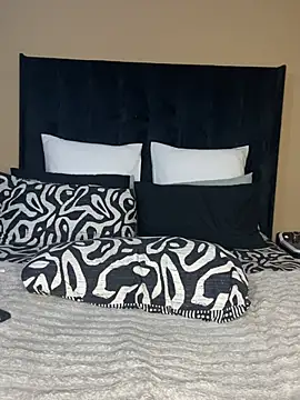 THICKBUNNYCHICKxxx online show from 03/12/26, 08:35