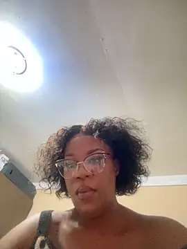 THICKBUNNYCHICKxxx online show from 02/05/26, 08:37