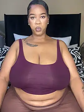 THICKBUNNYCHICKxxx online show from 10/04/25, 08:32