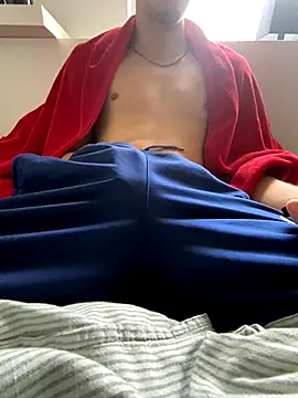 Snapshot of greggts chatting on 10/21/25, 08:58 greggts online show from 10/21/25, 08:58