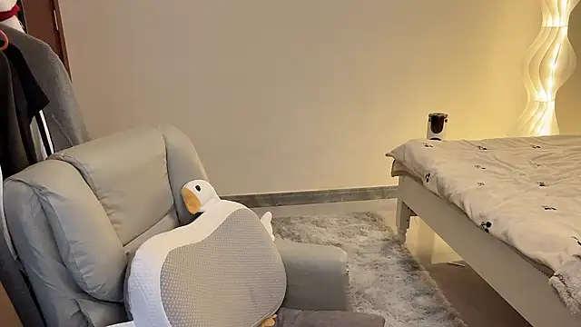 Robin-o3 online show from 02/12/26, 04:40