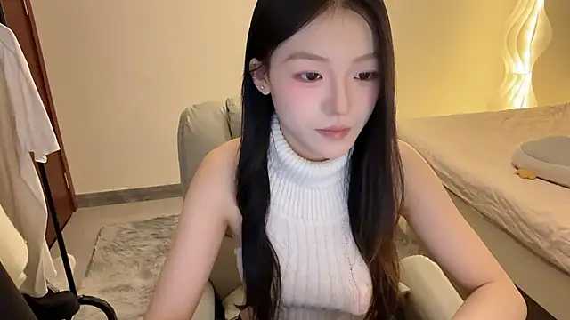 Robin-o3 online show from 04/12/26, 06:22