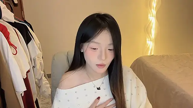 Robin-o3 online show from 11/22/25, 09:30