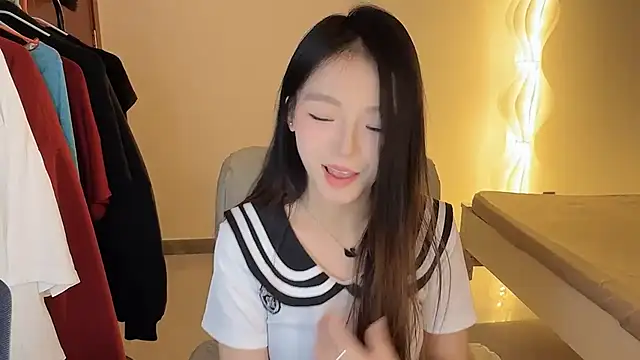 Robin-o3 online show from 10/08/25, 09:22