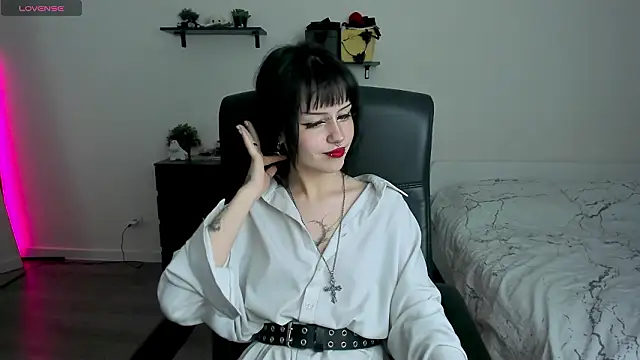 LiyaLuna online show from 02/20/26, 12:07