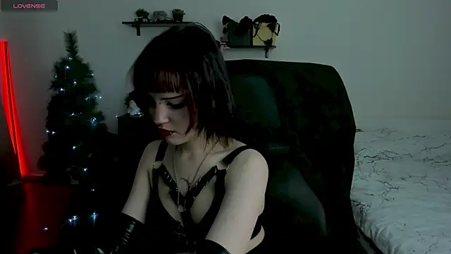 LiyaLuna online show from 01/13/26, 11:03