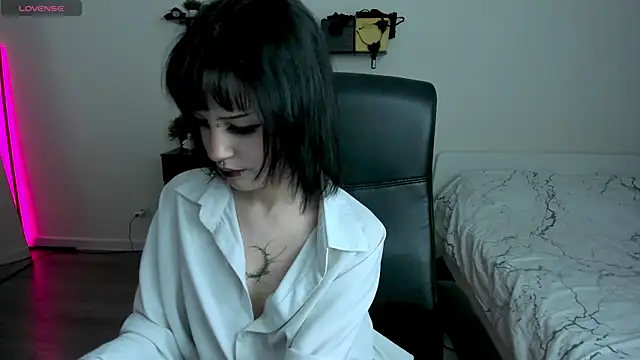 LiyaLuna online show from 02/25/26, 01:11