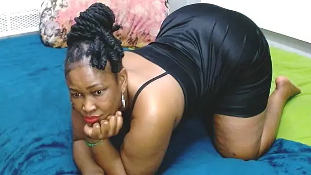 Snapshot of NaughtyMILFxox chatting on 07/15/26, 06:59 NaughtyMILFxox online show from 07/15/26, 06:59