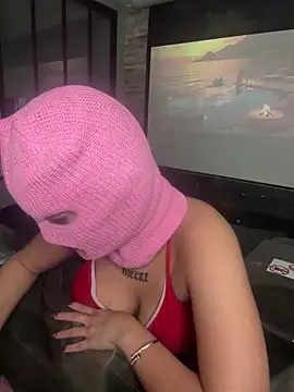 Snapshot of zoeypink chatting on 09/24/25, 06:03 zoeypink online show from 09/24/25, 06:03