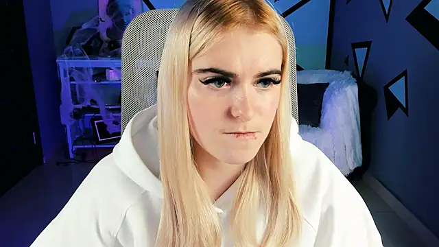 Stef Nicks online show from 10/28/25, 09:08