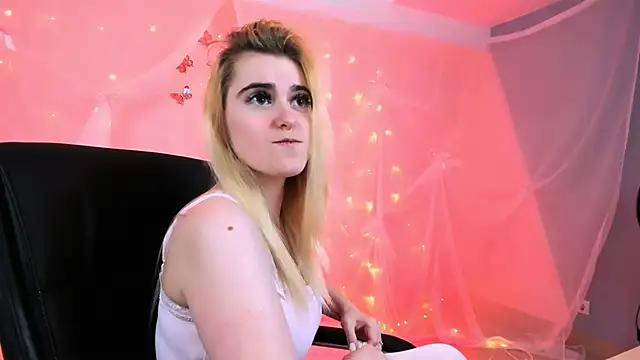 Stef Nicks online show from 05/03/26, 09:25