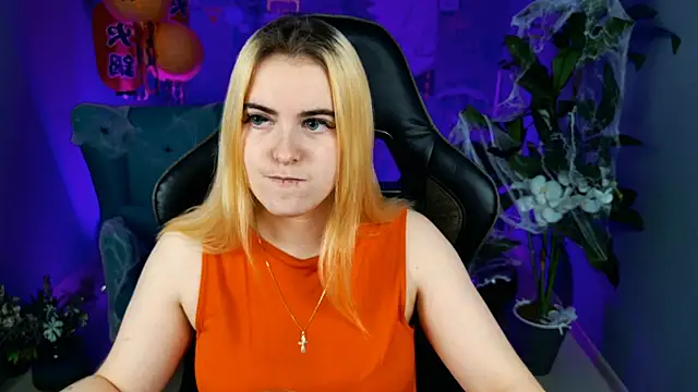 Stef Nicks online show from 10/25/25, 09:19