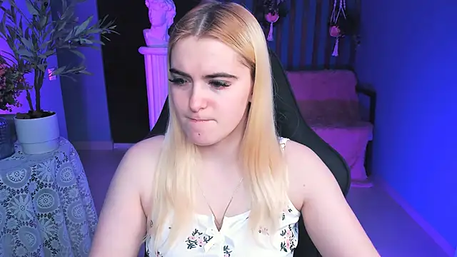 Stef Nicks online show from 12/01/25, 09:10