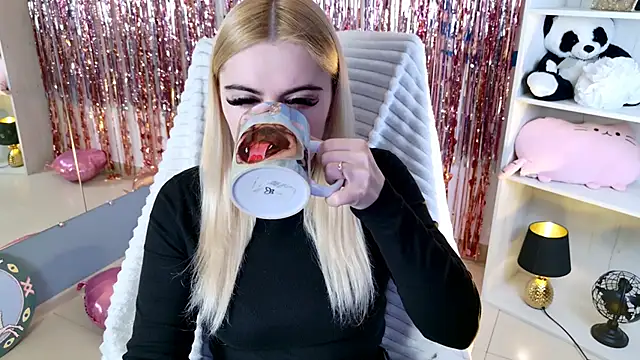 Stef Nicks online show from 05/30/26, 05:03