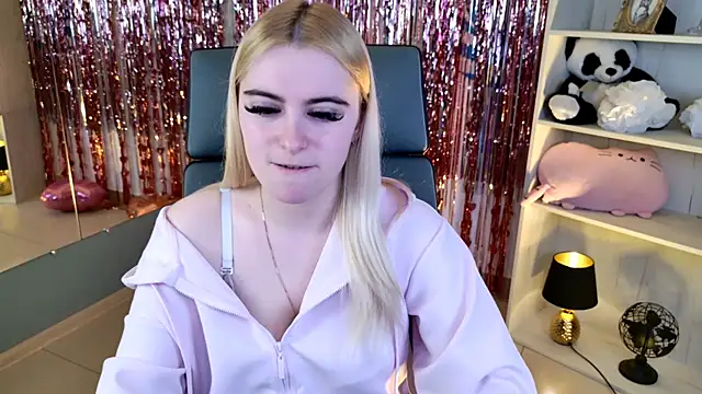 Stef Nicks online show from 06/02/26, 05:07