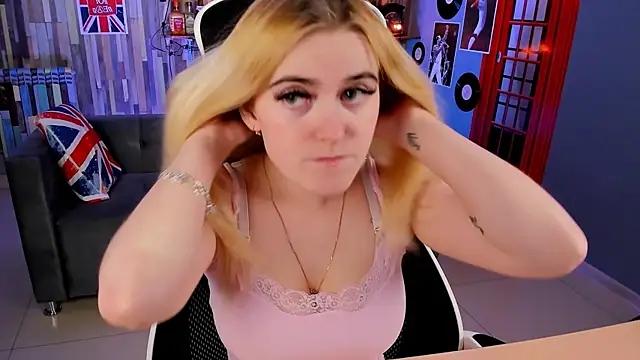 Stef Nicks online show from 04/13/26, 09:02