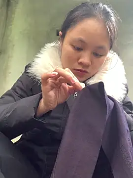 NhuFox online show from 11/19/25, 02:33