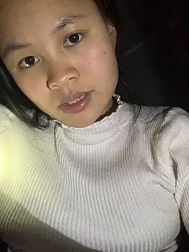 NhuFox online show from 11/21/25, 12:48