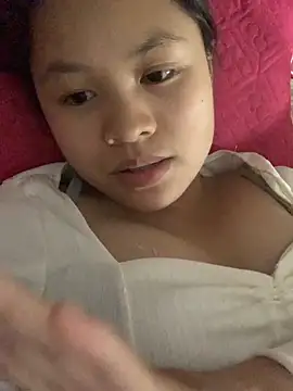 NhuFox online show from 11/13/25, 01:15