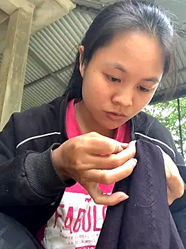 NhuFox online show from 11/06/25, 07:56