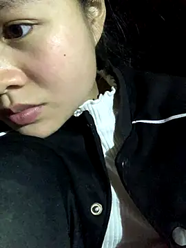 NhuFox online show from 11/23/25, 12:48