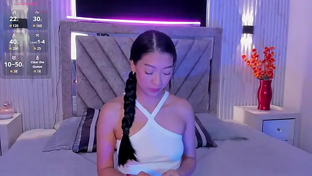 Sussyrosse  online show from 04/21/26, 12:45