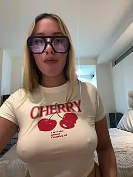 miagarcia250 online show from 04/29/26, 03:00