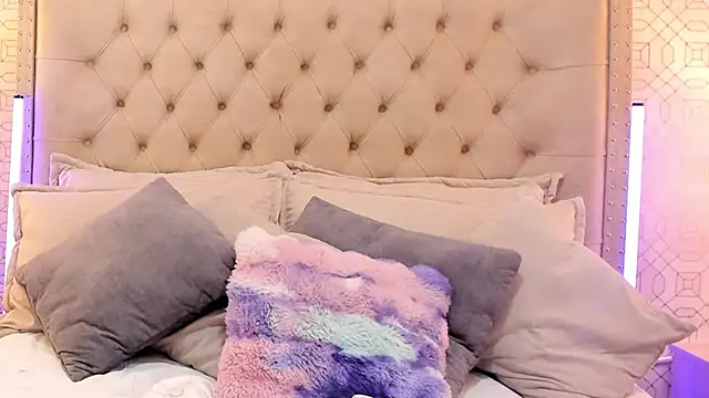 SuccubusDolly online show from 11/11/25, 07:52