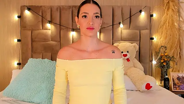 Snapshot of ClaradelMar chatting on 02/12/26, 10:26 ClaradelMar online show from 02/12/26, 10:26