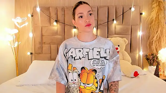 ClaradelMar online show from 03/22/26, 10:17