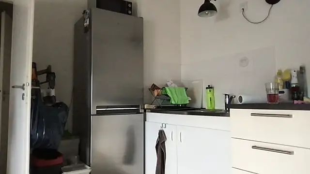 Snapshot of Toysboy67bi chatting on 09/12/25, 07:30 Toysboy67bi online show from 09/12/25, 07:30