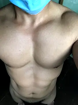 Huynh-duc-huy online show from 11/27/25, 04:40