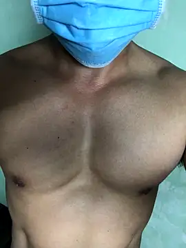 Huynh-duc-huy online show from 12/17/25, 07:57