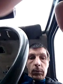 Snapshot of N_i_k_o_l_a_u chatting on 12/18/25, 11:36 N i k o l a u online show from 12/18/25, 11:36