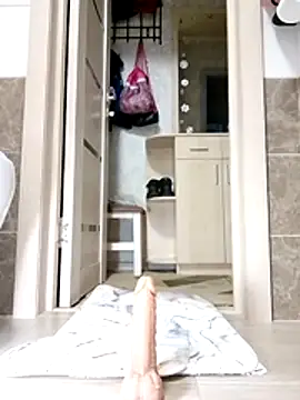 N i k o l a u online show from 04/10/26, 02:46